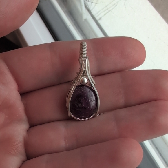 Star Ruby Silver Pendant - Picture 2 of 4
